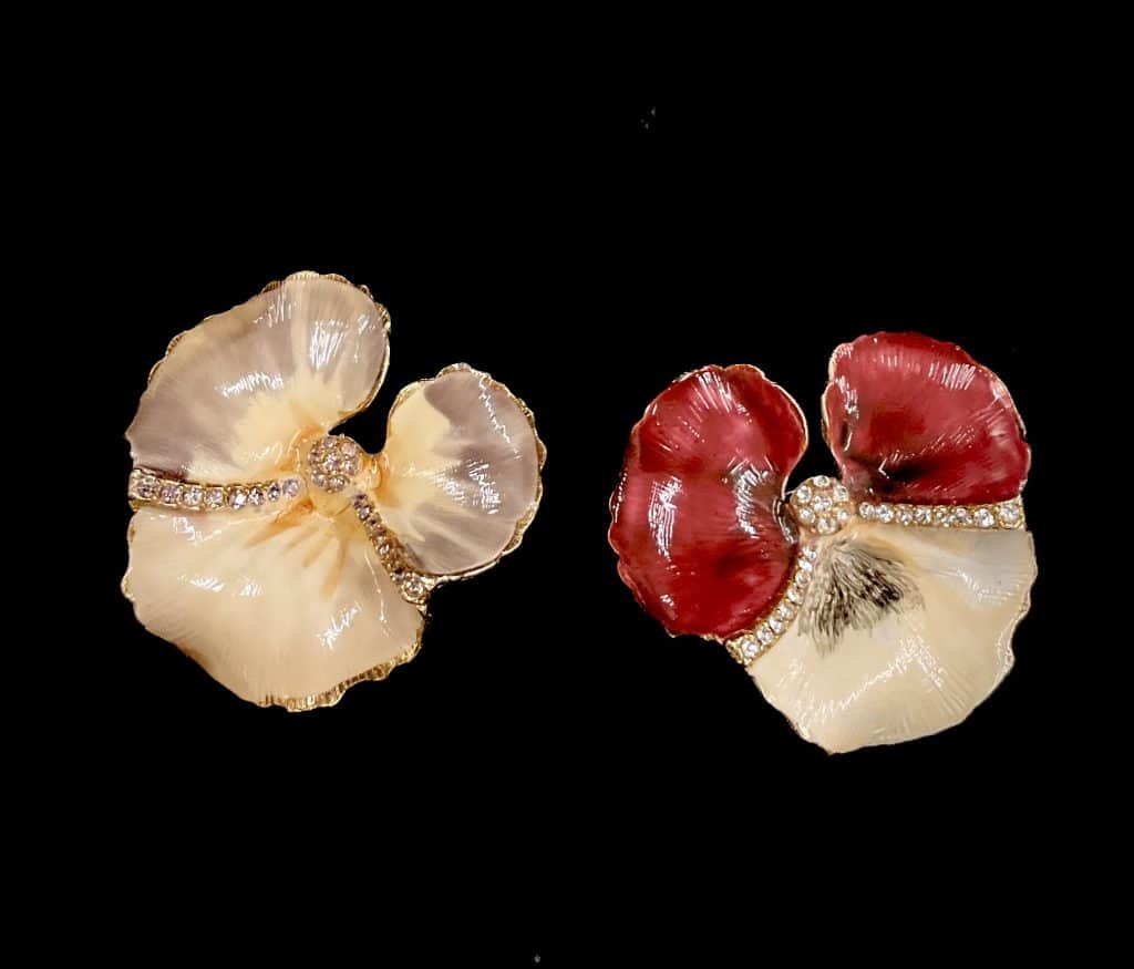 2 hornveilchen-broschen • kunst & antiquitäten berlin