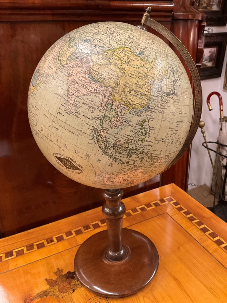 Globus Columbus • Antiquitäten