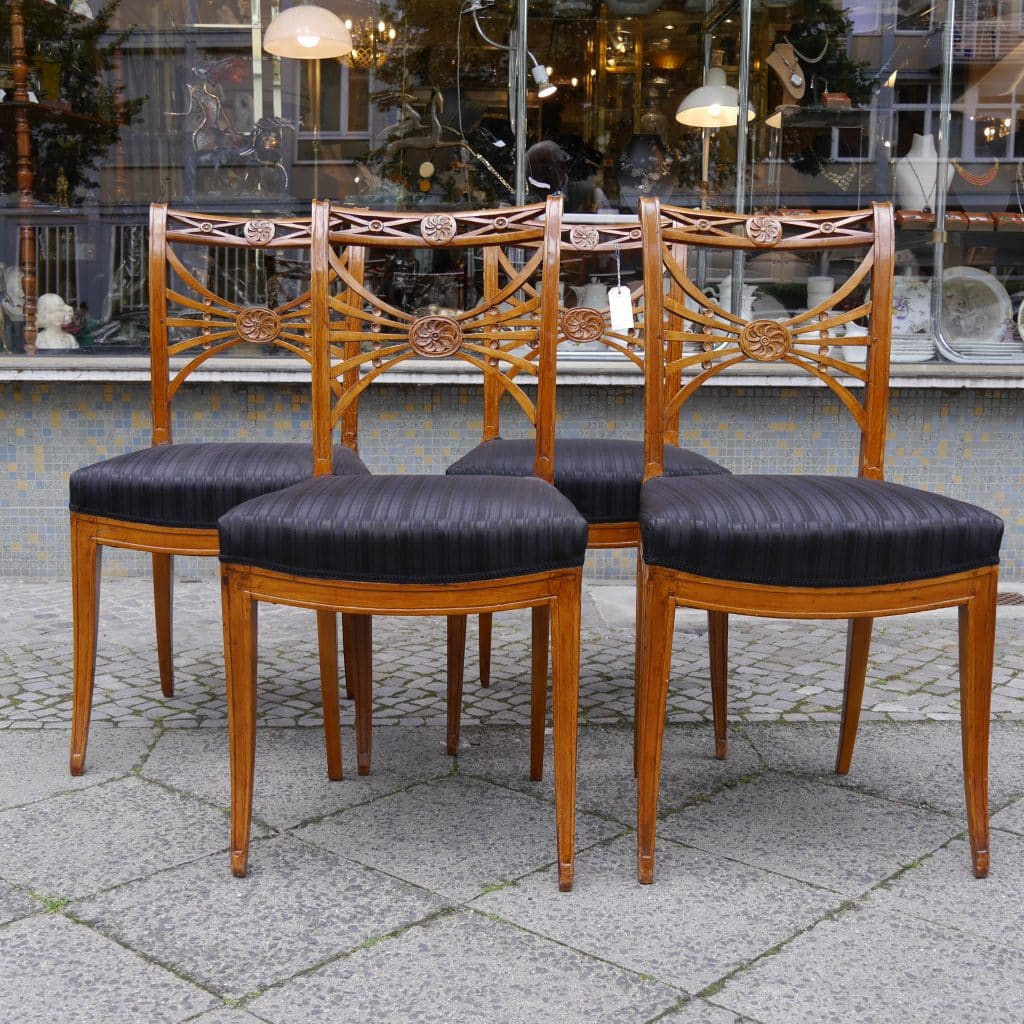 Möbel/holzobjekte – jetzt im kunsthandel berlin entdecken Möbel/holzobjekte • kunst & antiquitäten berlin