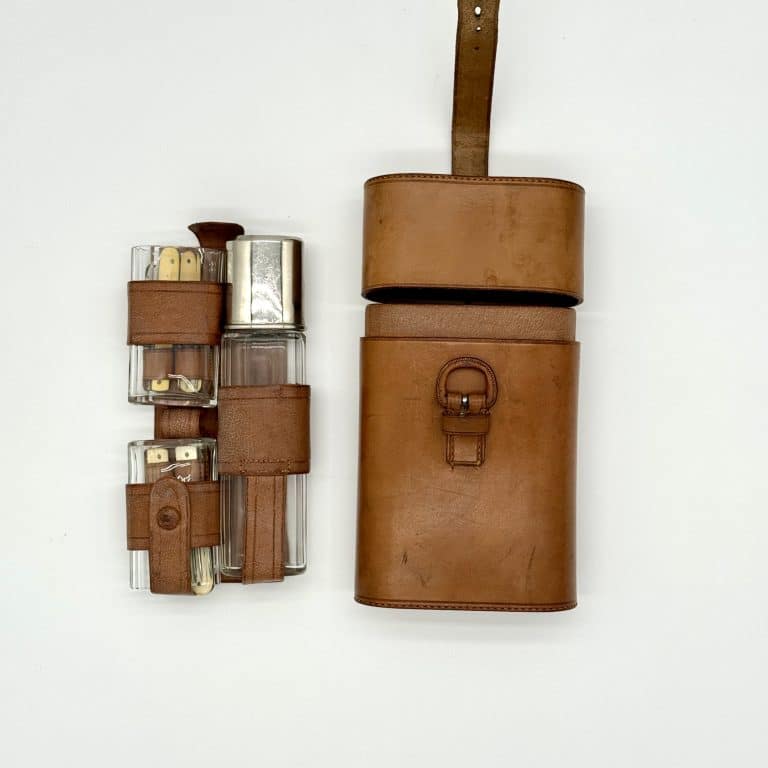 Reiseaccessoires • kunst & antiquitäten berlin