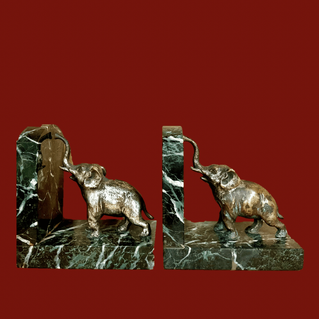 2 Marmor-Buchstützen Bronzeelefanten • Antiquitäten